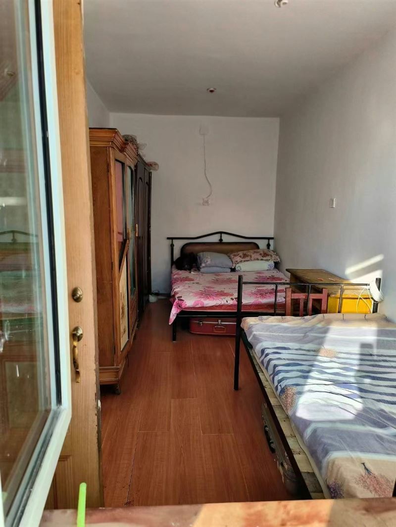 急賣(mài)九小九中學(xué)區(qū)房