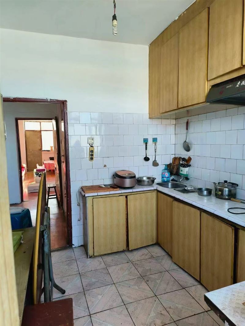 急賣(mài)九小九中學(xué)區(qū)房