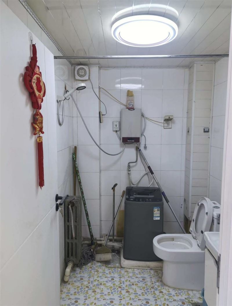 惠民小區(qū)4樓70平16.5萬(wàn)